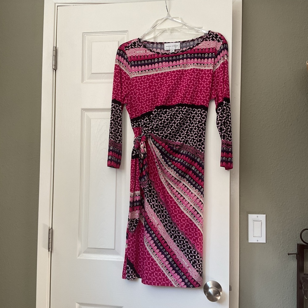 Donna Morgan Fuchsia and Black Long Sleeve Dress